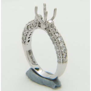 Certified Diamond Mount for Brilliant Round Cut Solitaire - LR1026G